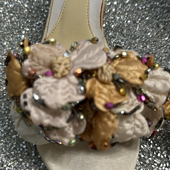 Glamour Original Brown and Cream sequin beaded Flower slip on heel sandals - Picture 3 of 8